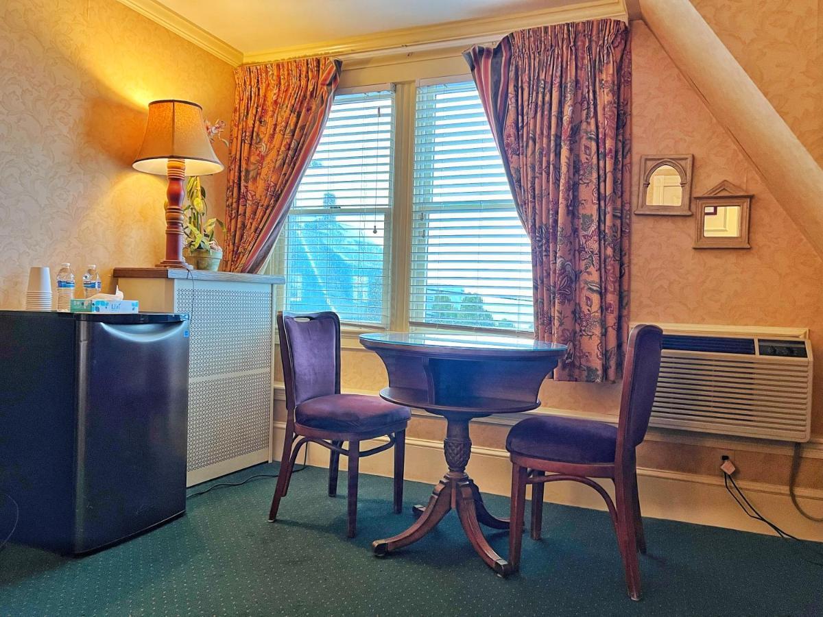 Winthrop Arms Hotel Restaurant Logan Airport 외부 사진