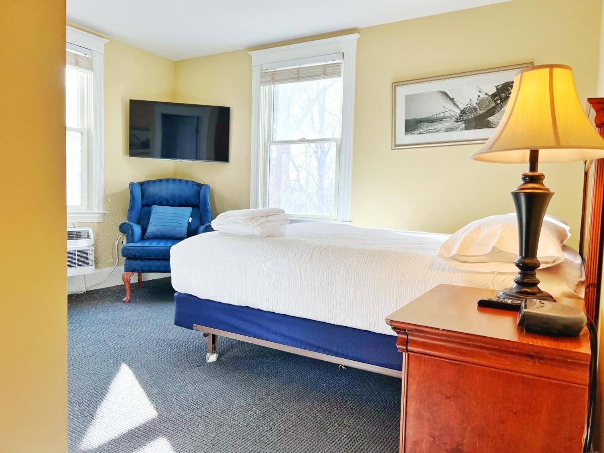 Winthrop Arms Hotel Restaurant Logan Airport 외부 사진