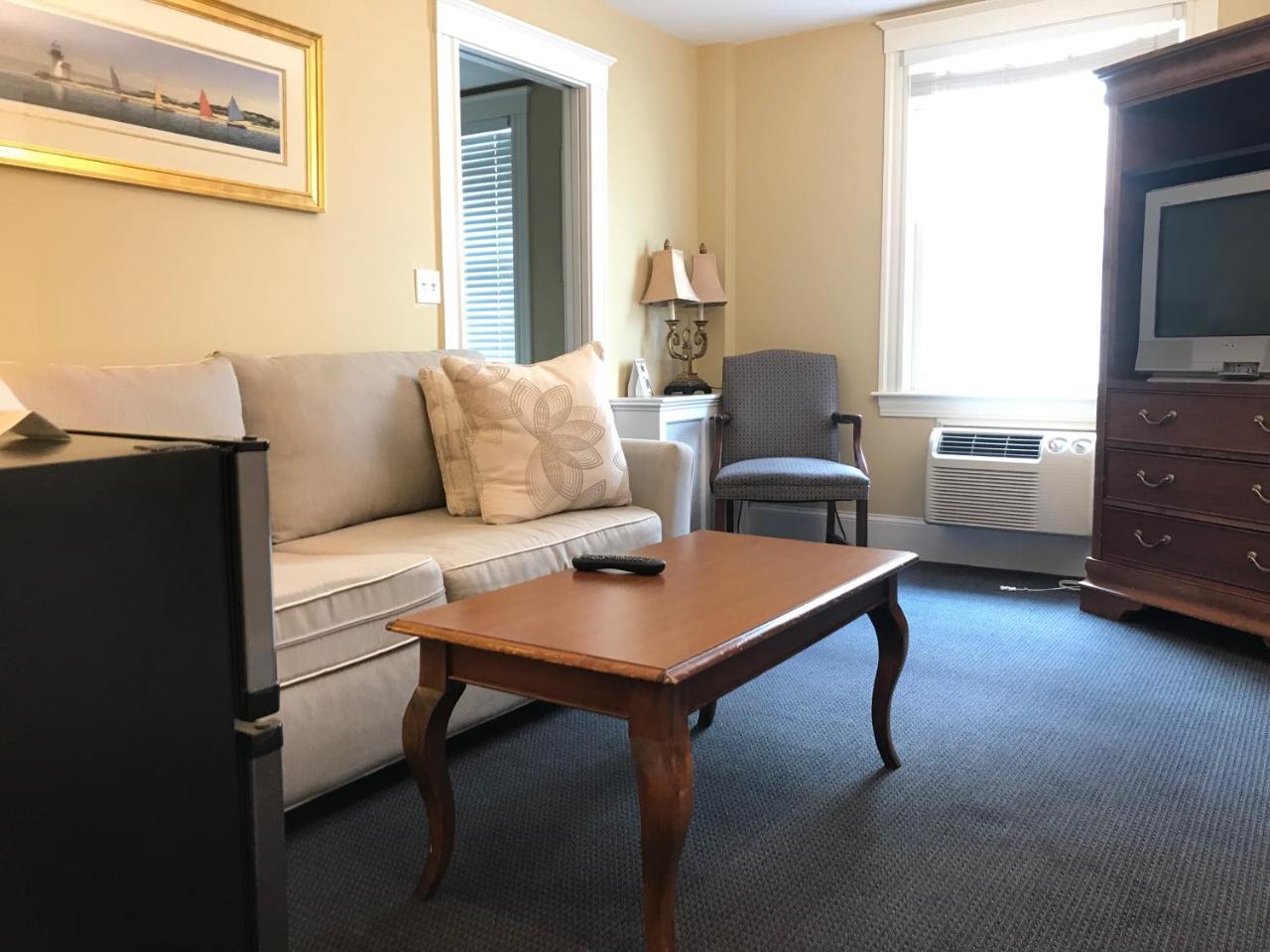 Winthrop Arms Hotel Restaurant Logan Airport 외부 사진