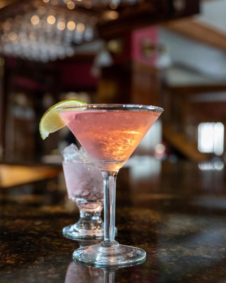 Winthrop Arms Hotel Restaurant Logan Airport 외부 사진